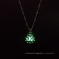 Shangjie Oem Collar 2021 Halloween Lotus Colar Luminous Jewelry Colar Silver Flower Colar